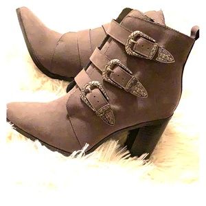 Justfab Boots Sz 8 NEW